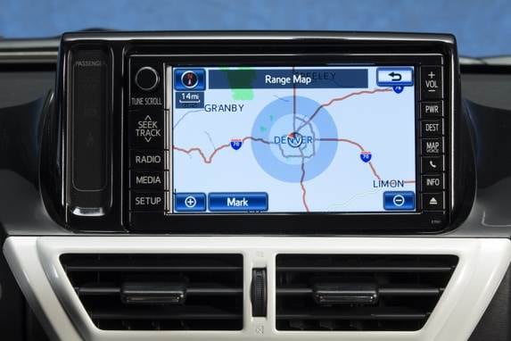 2013_scion_iq_ev_014-600-001