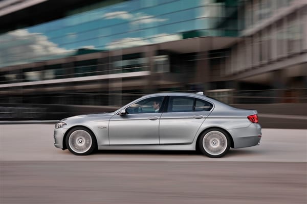 Bmw 550i blue book