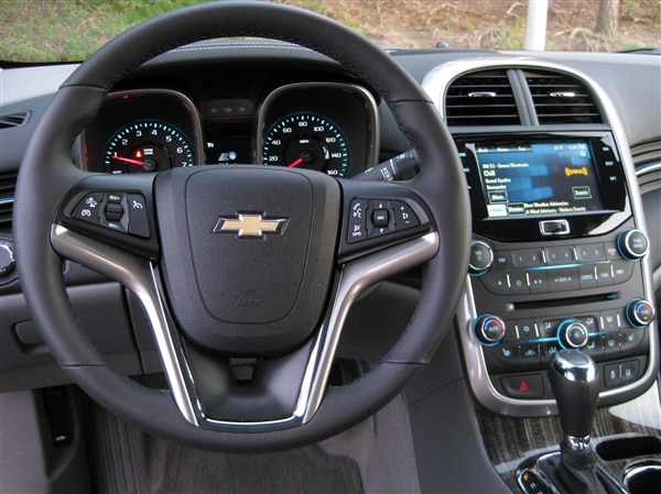 Editors' Page: 2015 Chevrolet Malibu - Kelley Blue Book