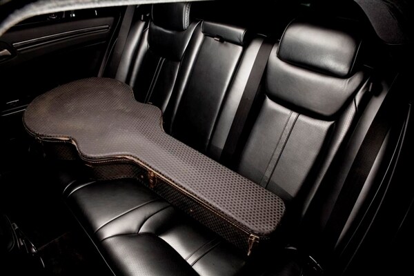 2014 Chrysler 300C John Varvatos Limited Edition adds AWD option 8