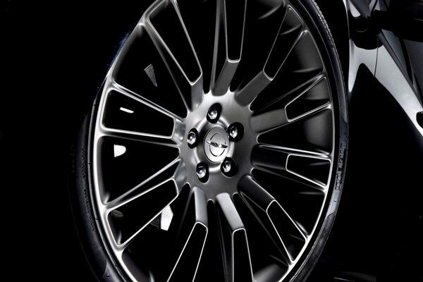2014 Chrysler 300C John Varvatos Limited Edition adds AWD option 3