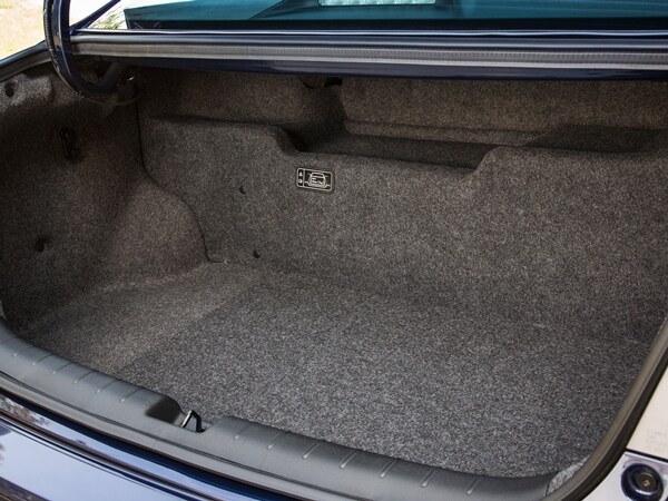 2014 Honda Accord Hybrid First Review: Hitting 50 mpg and Beyond 16