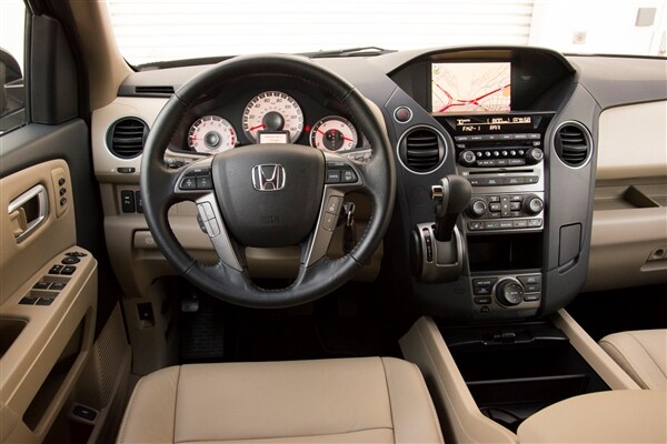12 Best Family Cars: 2014 Honda Pilot 2