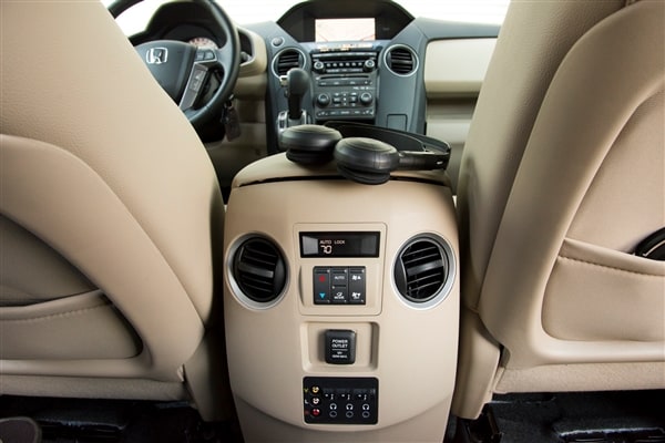 12 Best Family Cars: 2014 Honda Pilot 6