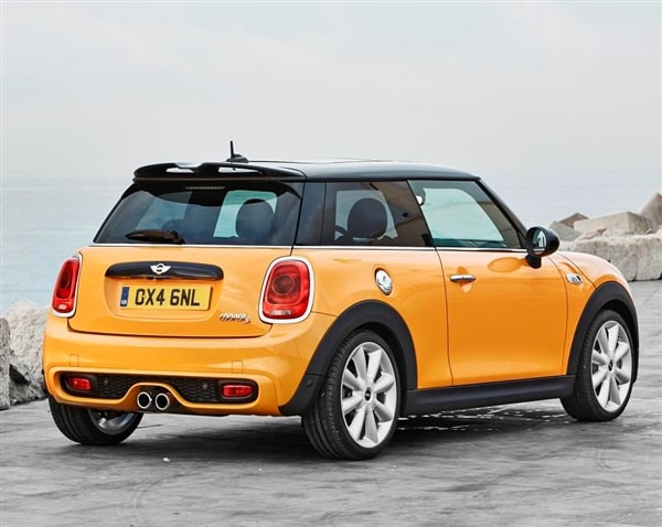 2014 Mini Cooper/Cooper S Hardtop arrives in style - Kelley Blue Book