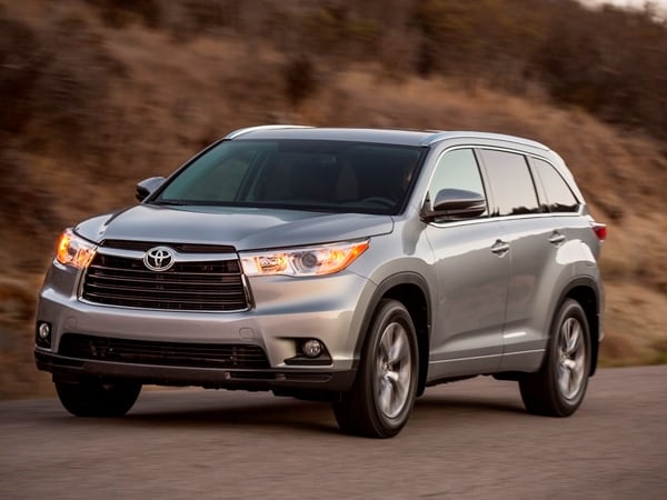 2014 Toyota Highlander First Review: A solid competitor in a solid ...