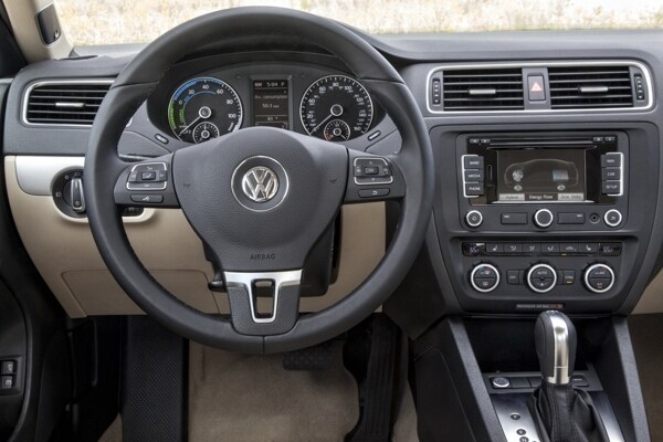 2017 Volkswagen Jetta Hybrid Quick Take Kelley Blue Book