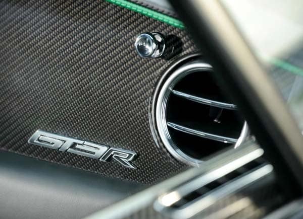 2015 Bentley Continental GT3-R brings race pace to the road 13