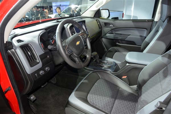 Chevrolet reinvents Colorado midsize pickup truck for 2015 11