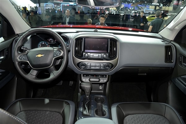 Chevrolet reinvents Colorado midsize pickup truck for 2015 9