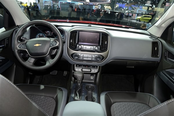 Chevrolet reinvents Colorado midsize pickup truck for 2015 18