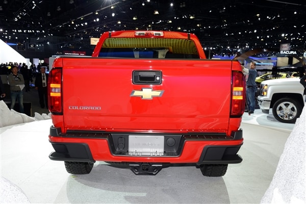 Chevrolet reinvents Colorado midsize pickup truck for 2015 14