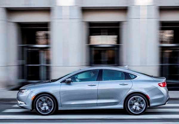 2015 Chrysler 200 earns top safety rating 8
