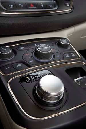 2015 Chrysler 200 First Review: An Entrant (Finally) Fit for a Tough Segment 30