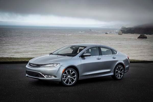 2015 Chrysler 200 First Review: An Entrant (Finally) Fit for a Tough Segment 21