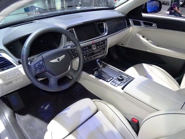 2015 Hyundai Genesis officially unveiled in Detroit 9