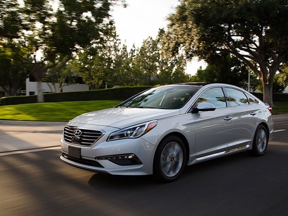 15 Best Family Cars: 2015 Hyundai Sonata - Kelley Blue Book