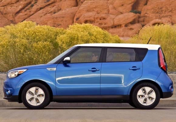 2015 Kia Soul EV availability widens - Kelley Blue Book