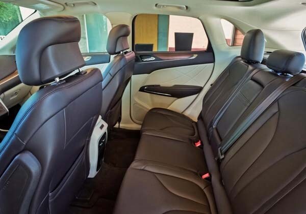 2015 Lincoln MKC First Review: Right place, right time, right on 19