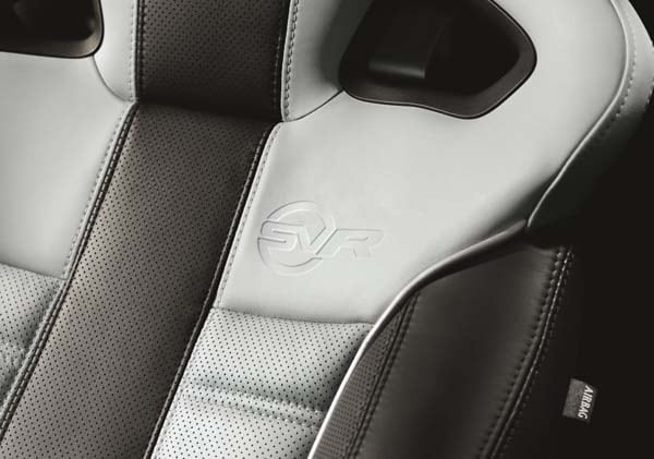 2015 Range Rover Sport SVR packs 550-hp 23
