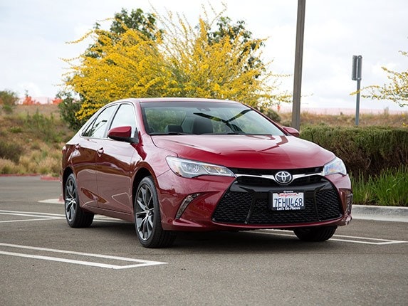 Midsize Sedan Comparison 2017 Toyota Camry Kelley Blue Book