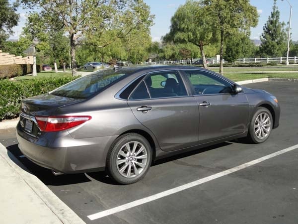 2015 toyota camry v6 1 600 001