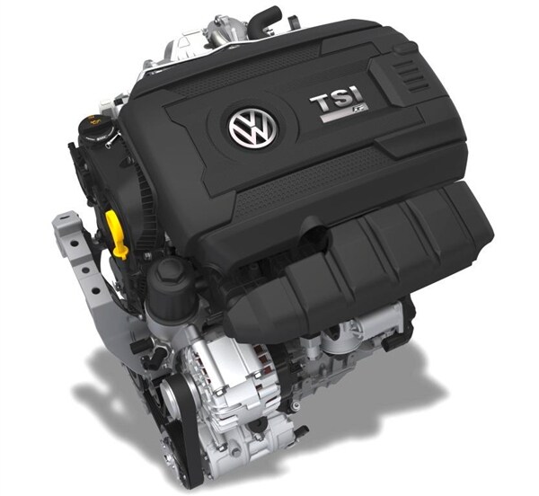 2015 Volkswagen Golf R makes U.S. debut in Detroit 36