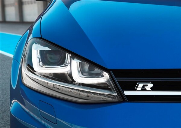 2015 Volkswagen Golf R makes U.S. debut in Detroit 30