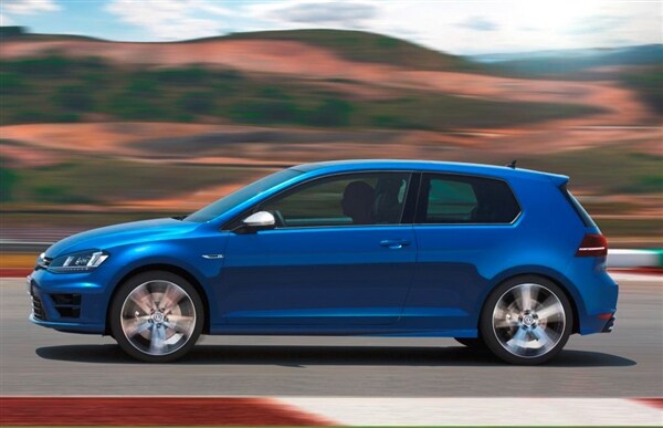 2015 Volkswagen Golf R makes U.S. debut in Detroit 24