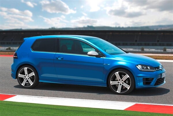 2015 Volkswagen Golf R makes U.S. debut in Detroit 25