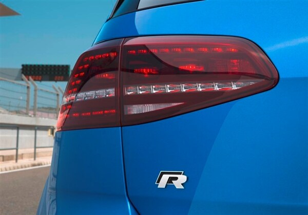 2015 Volkswagen Golf R makes U.S. debut in Detroit 31