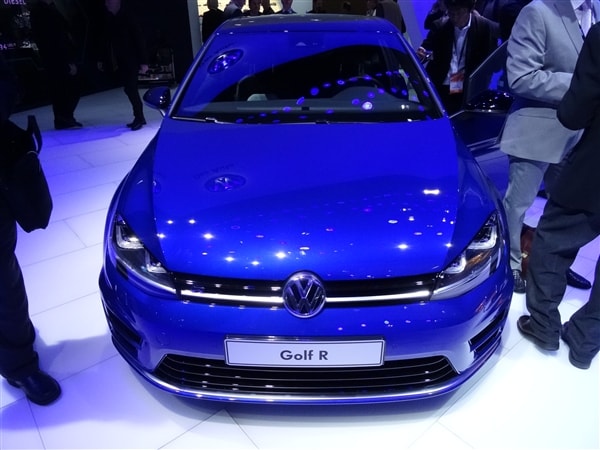 2015 Volkswagen Golf R makes U.S. debut in Detroit 2
