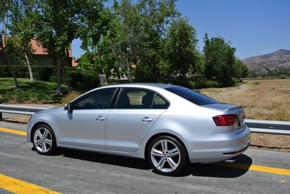 2015 Volkswagen Jetta GLI Quick Take - Kelley Blue Book