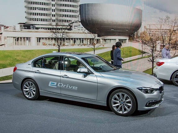2016 Bmw 3 Series Plug In Hybrid Among Updates Kelley Blue Book