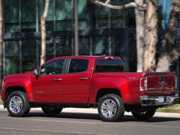 2016 Gmc Canyon Duramax Sel Debuts Kelley Blue Book Following Chevy S Announcement Regarding Optional Sel For Its 2016 Colorado Midsize Pickup Gmc Said Canyon Also Will Be Available With