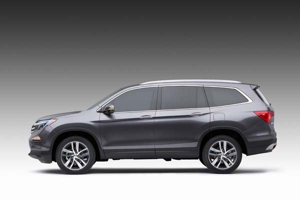 Honda Pilot Mpg Best Cars Modified Dur A Flex 2017 Honda Pilot Makes Chicago Debut Kelley Blue Book