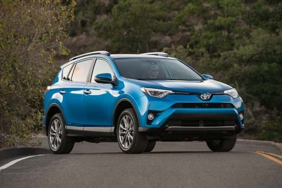 2016 Toyota RAV4 Hybrid First Review - Kelley Blue Book