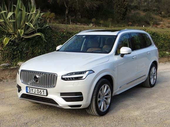 2016 Volvo Xc90 First Review Promise Delivered Kelley Blue Book