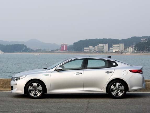 2017 Kia Optima Hybrid Plug In Preview Kelley Blue Book