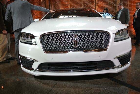 2017 Lincoln Mkz Surprises In L A Show Debut Kelley Blue Book