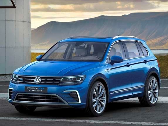 2017 Volkswagen Tiguan First Look: Volkswagen's Compact SUV Has a Whole ...