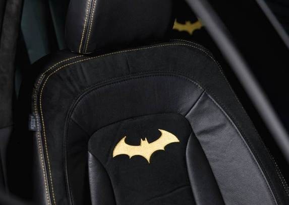 Batman-inspired Kia Optima will go on the block for charity 2