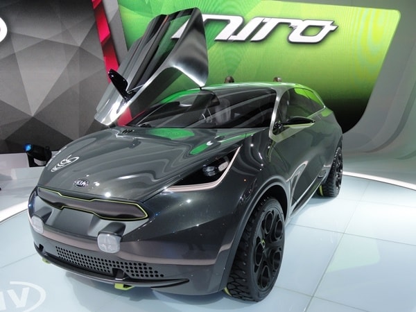 Kia Niro Concept Makes U S Debut Kelley Blue Book Kia Niro Concept Makes U S Debut