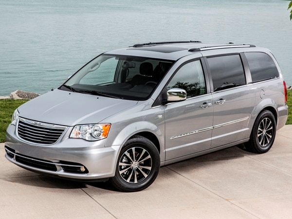 Blue book value of chrysler town and country minivan #1