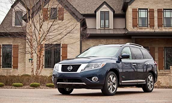 Nissan Pathfinder Hybrid Dropped Kelley Blue Book After Being On The Market For Just Over A Year Nissan Pathfinder Hybrid Has Dropped From Automaker S Lineup There Will Be No 2016 Model And
