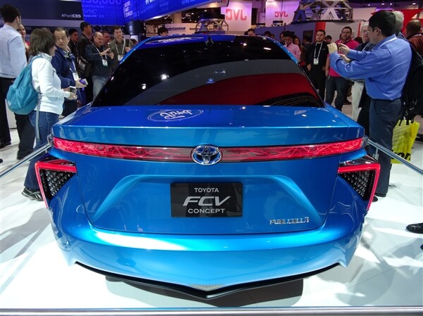 toyota unveils fuel cell concept #3