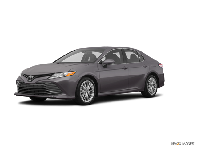 2018 Toyota Camry XLE New Car Prices | Kelley Blue Book