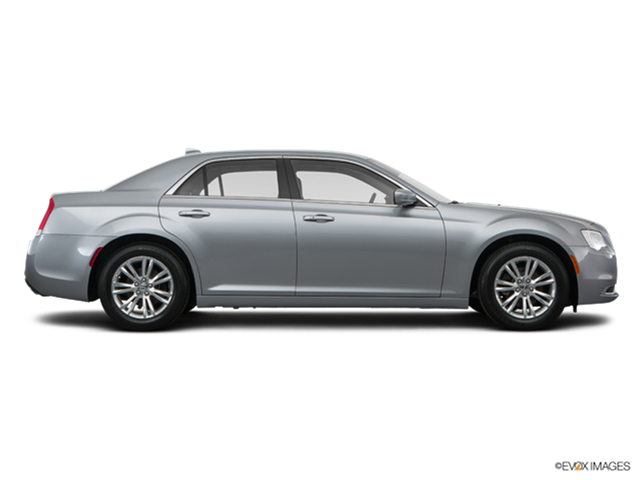 2017 Chrysler 300 Pricing Ratings Amp Reviews Kelley