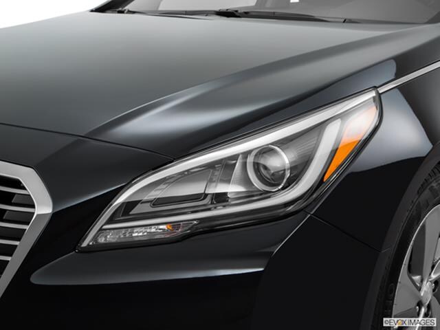 2016 Plug In Hybrid Led Accents On The Headlamps Hyundai Forums Register Now