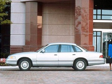 1993 Ford Crown Victoria Pricing Ratings Reviews Kelley Blue Book 1993 Ford Crown Victoria Exterior